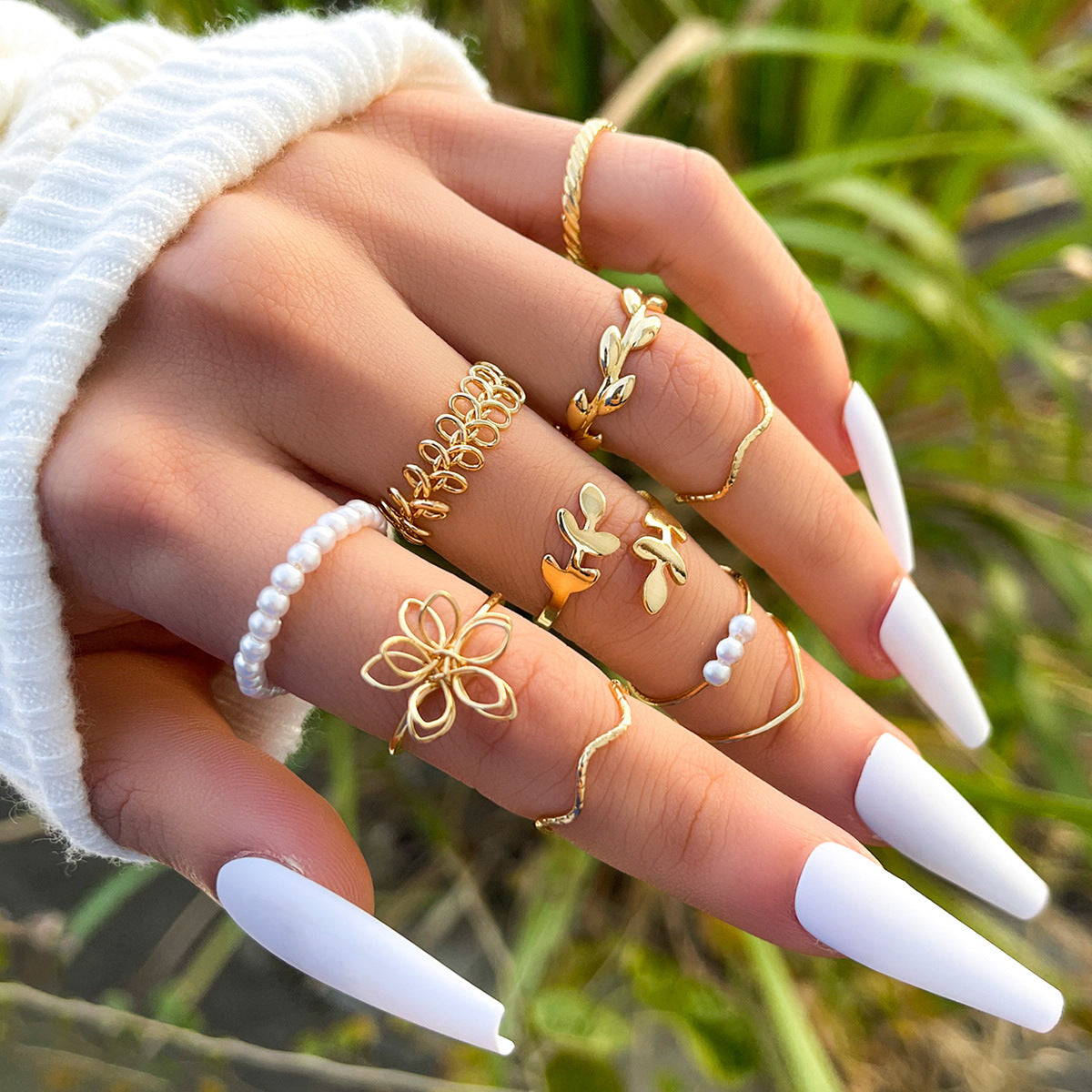 Openwork Flower Ring Set