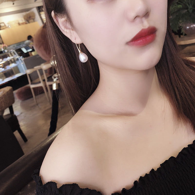 Elegant Waterdrop Pearl Earrings