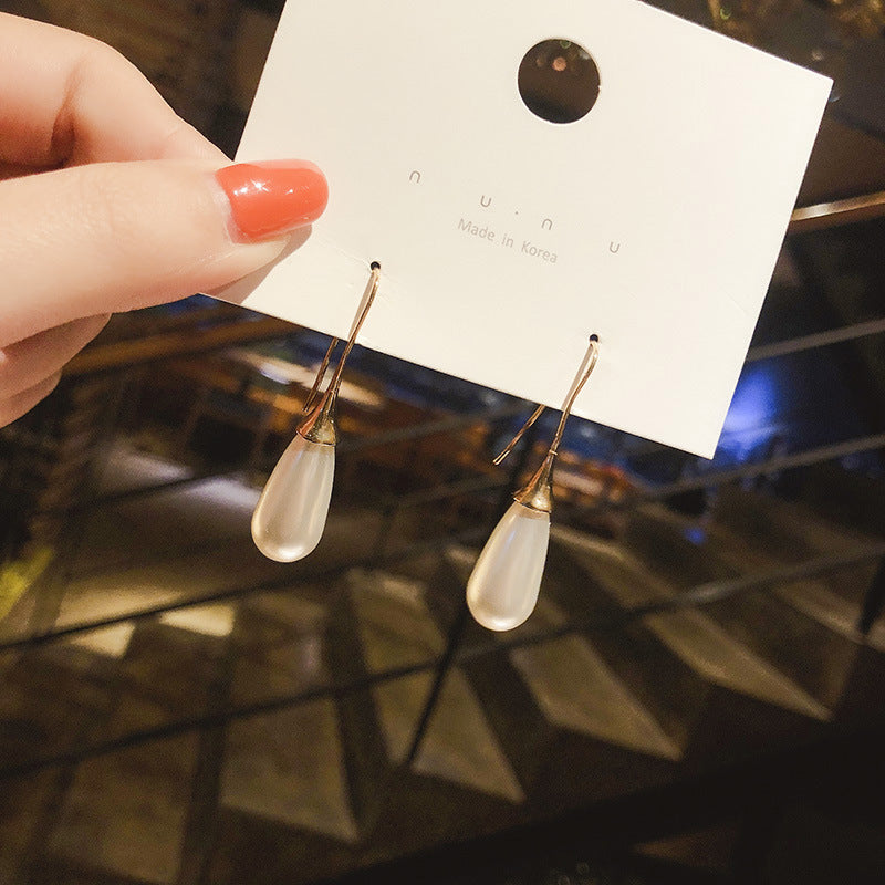 Elegant Waterdrop Pearl Earrings